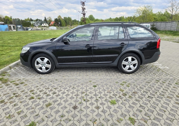 Skoda Octavia cena 32800 przebieg: 272000, rok produkcji 2011 z Władysławowo małe 79